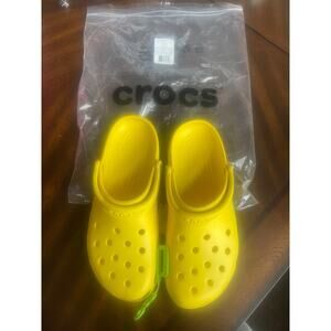 Crocs lemon citron men’s 10/ women’s 12
